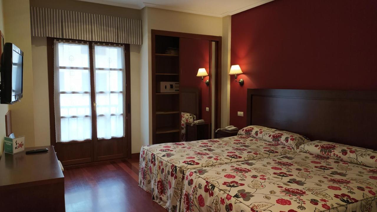 Hotel Valle Las Luinas Soto de Luiña Kültér fotó