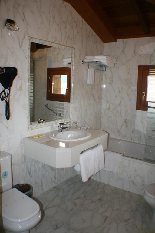 Hotel Valle Las Luinas Soto de Luiña Szoba fotó