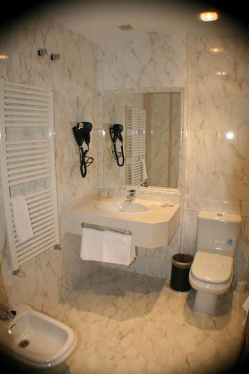 Hotel Valle Las Luinas Soto de Luiña Kültér fotó